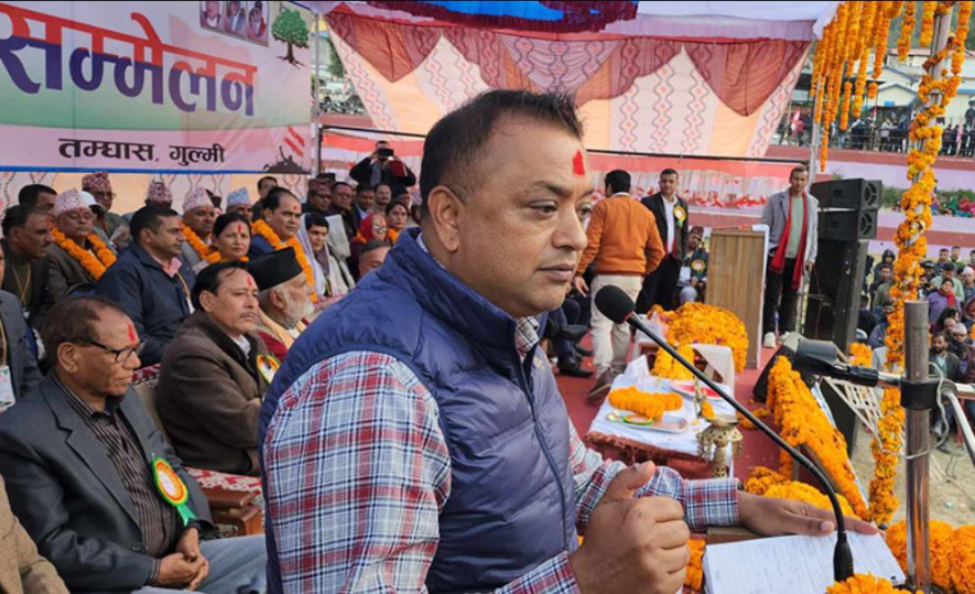 पाल्पा जिल्ला सम्मेलनमा लापरबाही भएको भन्दै गगन थापाले मागे माफी